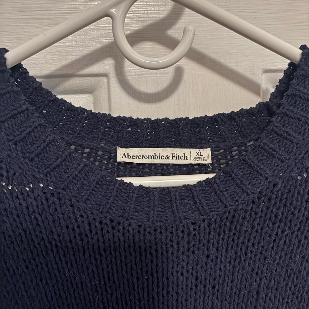 Abercrombie & Fitch Open-Stitch Textural Crew Sweater - Picture 3 of 3